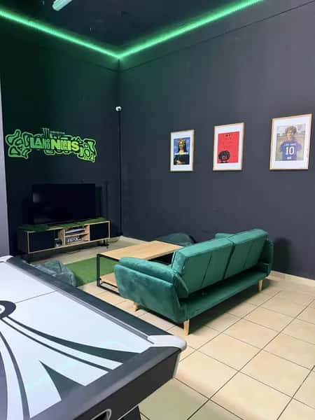 Wnętrze sklepu z e-papierosami LokiVape